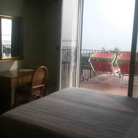 Mirabello 3*