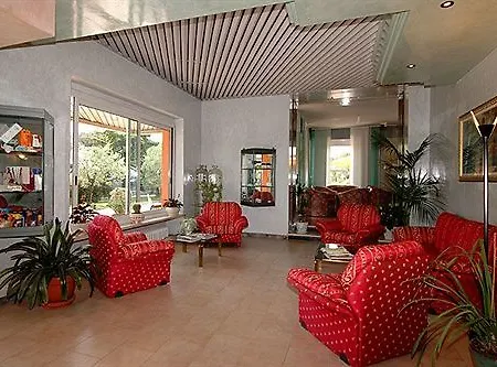 Mirabello 3*