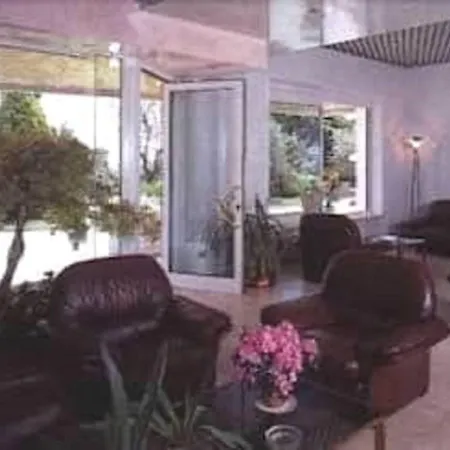 Mirabello 3*