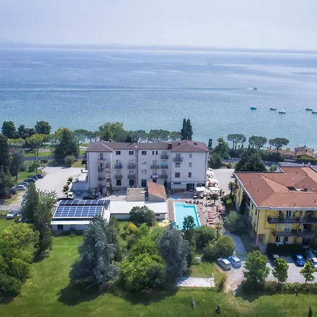 Ξενοδοχείο Mirabello 3*